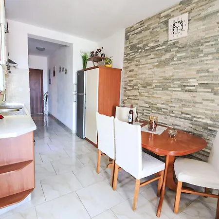 Apartment Villa Andjelka-1 By Interhome