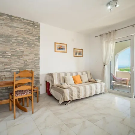 Apartment Apartment Villa Andjelka-1 By Interhome